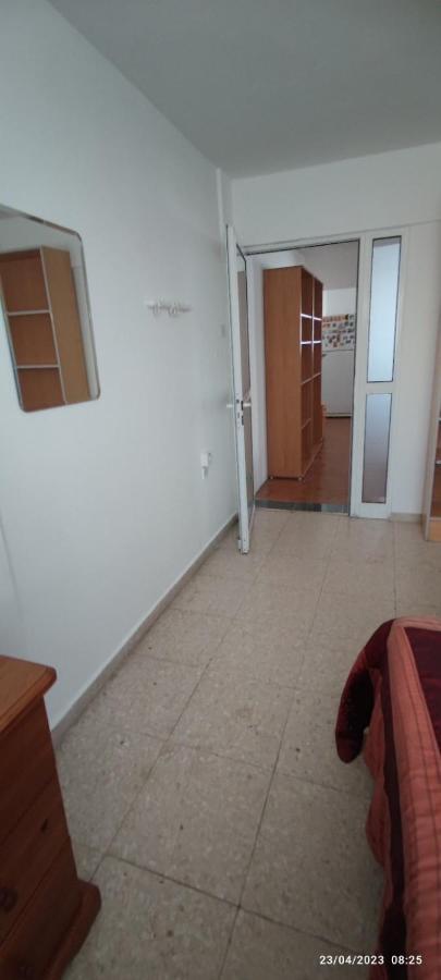 Private Bedroom Paphos Central Exterior photo